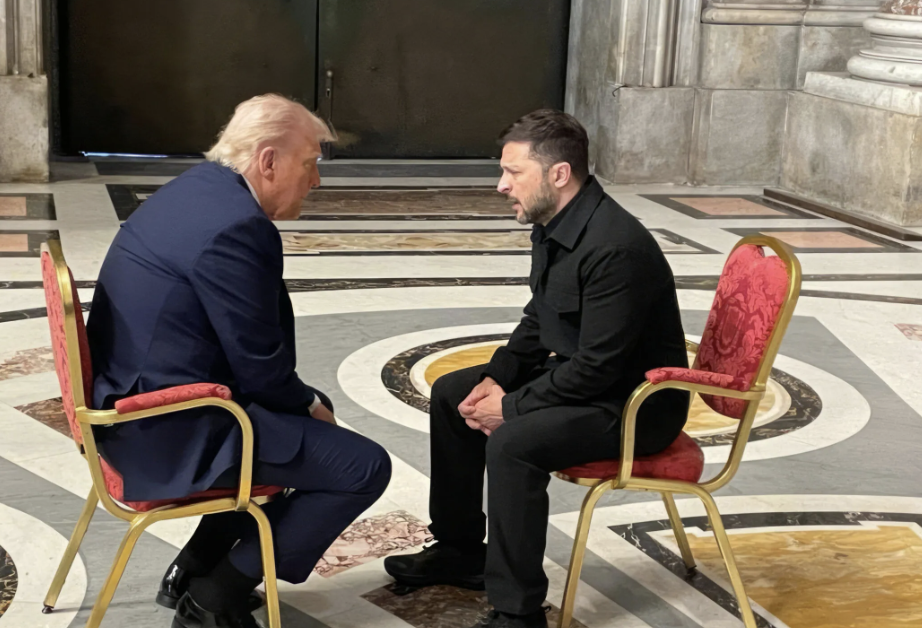 Zelensky Makes Boneheaded Move After Peace Summit In DC - Trump Is FURIOUS